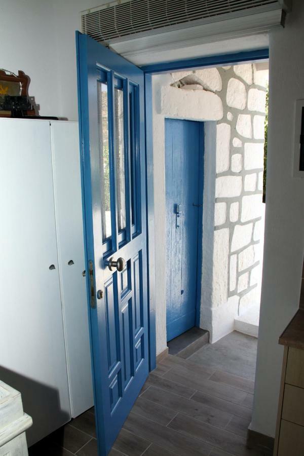 הוילה Kímolos Alexandra House מראה חיצוני תמונה