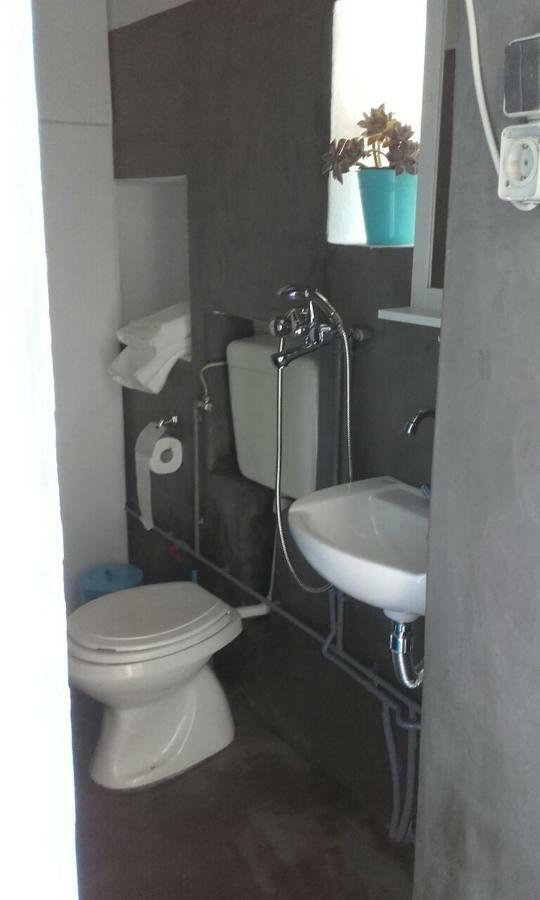 הוילה Kímolos Alexandra House מראה חיצוני תמונה